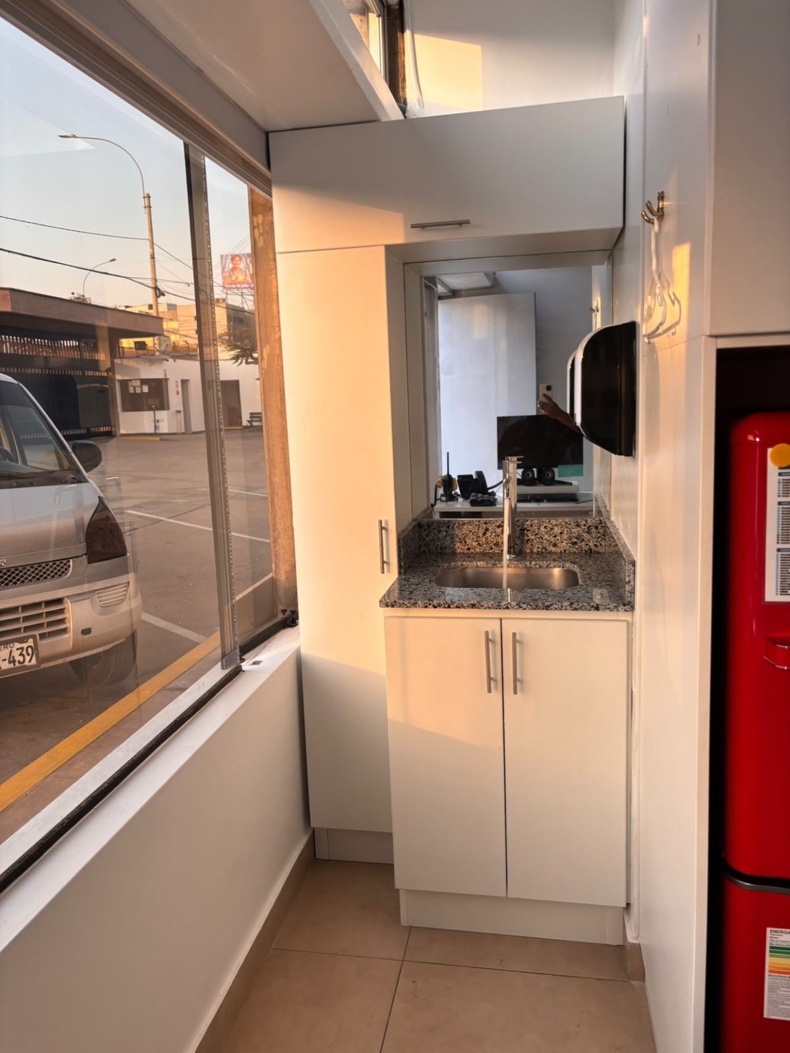 Mueble de melamina con lavadero
