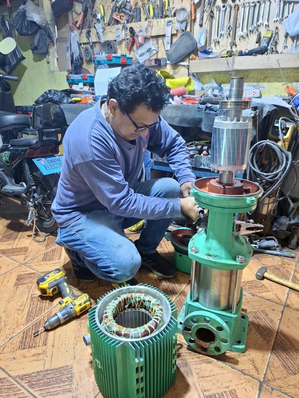 Desmontaje y reparación de bomba vertical